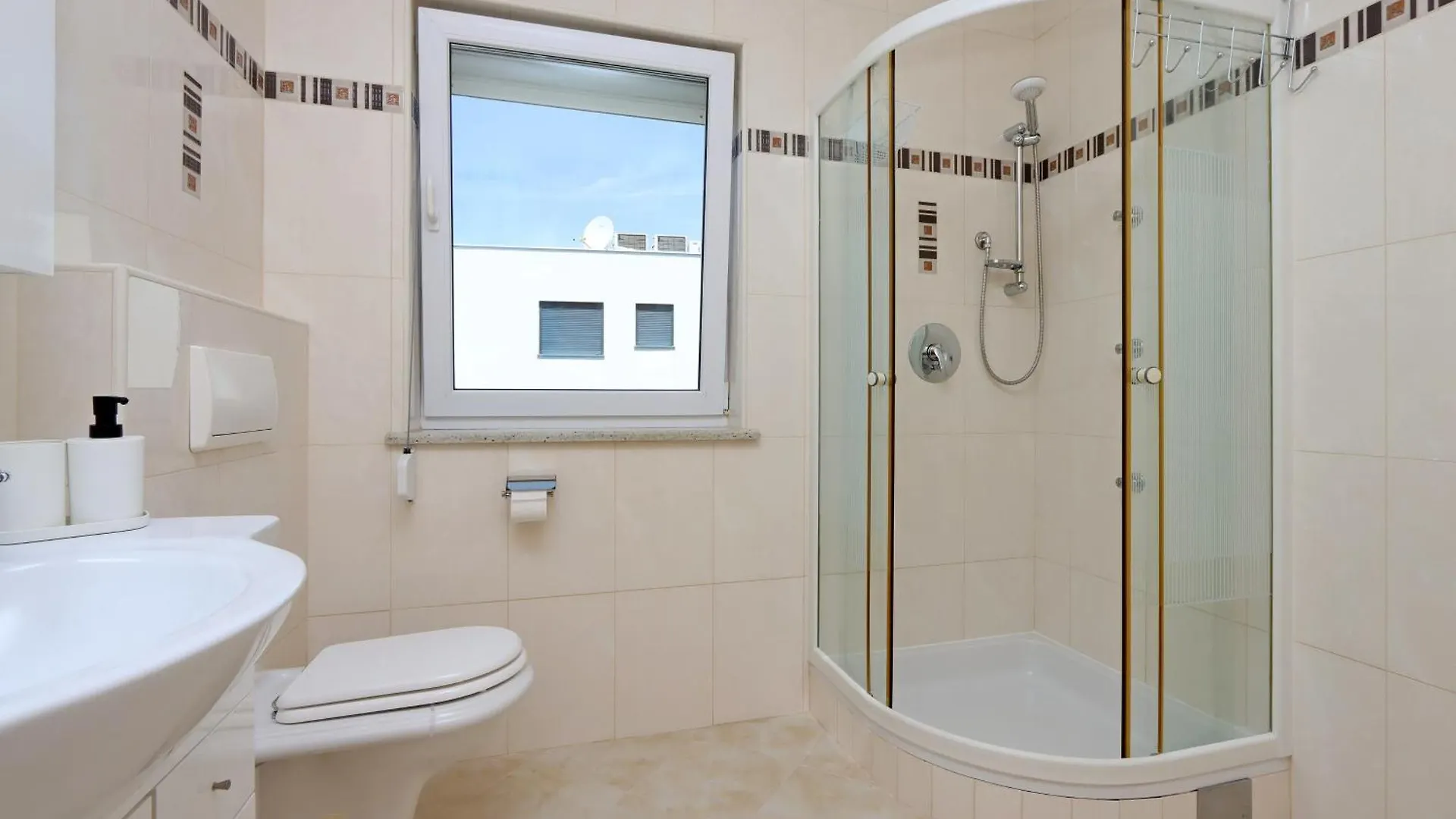 Apartments With A Parking Space Kostrena, Rijeka - 23422