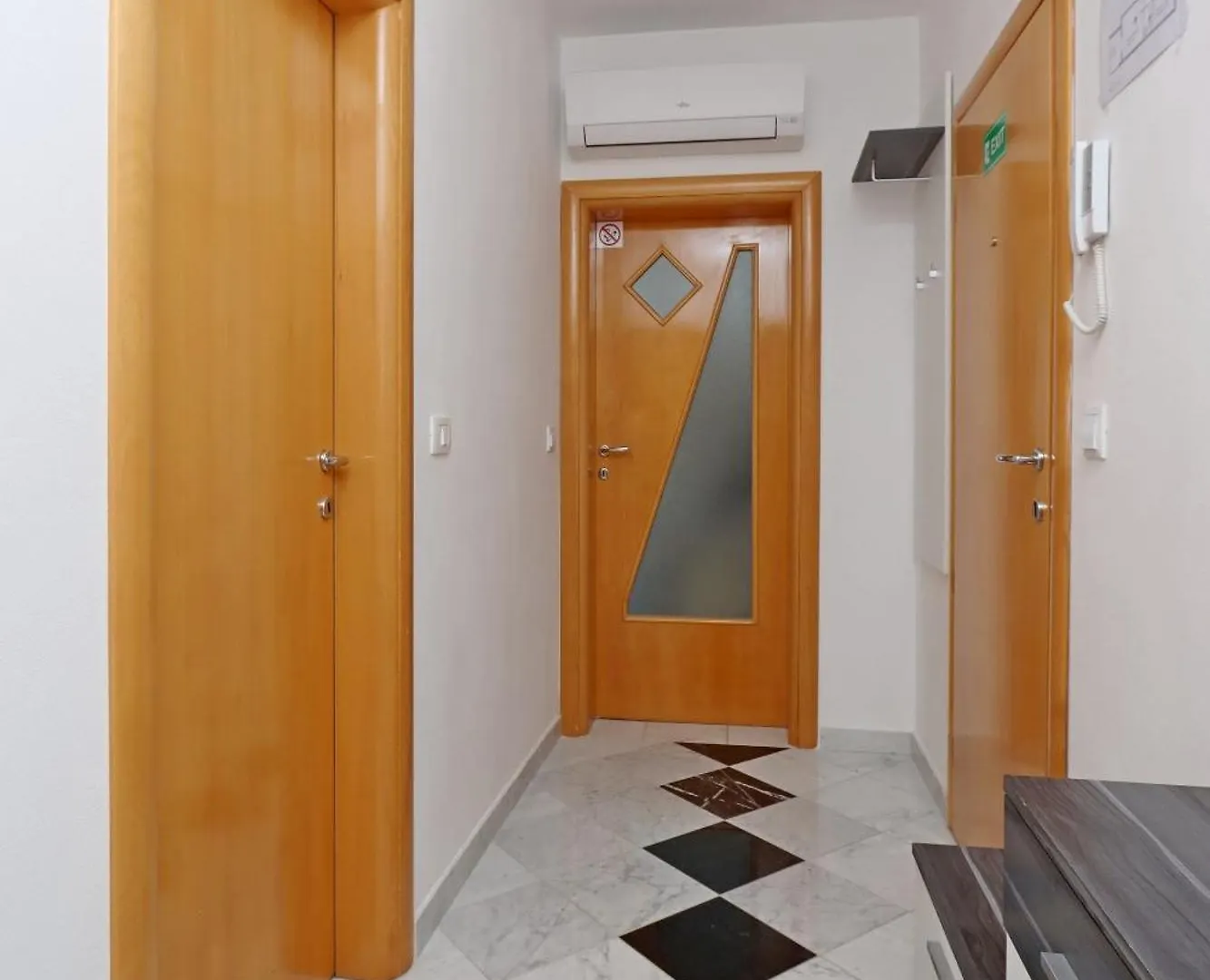 Apartments With A Parking Space Kostrena, Rijeka - 23422  קוסטרנה