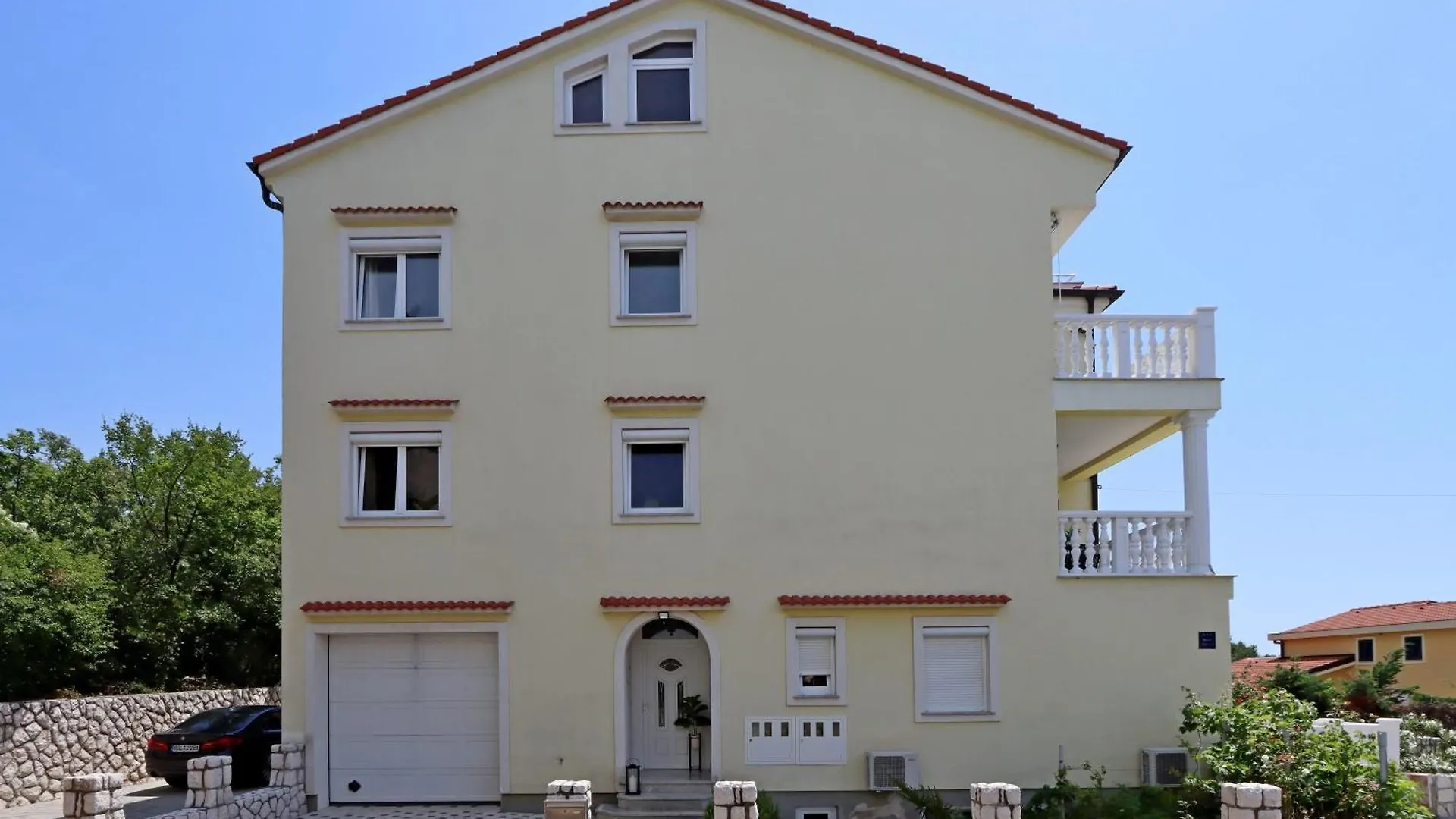 Apartments With A Parking Space Kostrena, Rijeka - 23422 0*, 코스트레나
